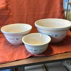 Longaberger mixing bowls set